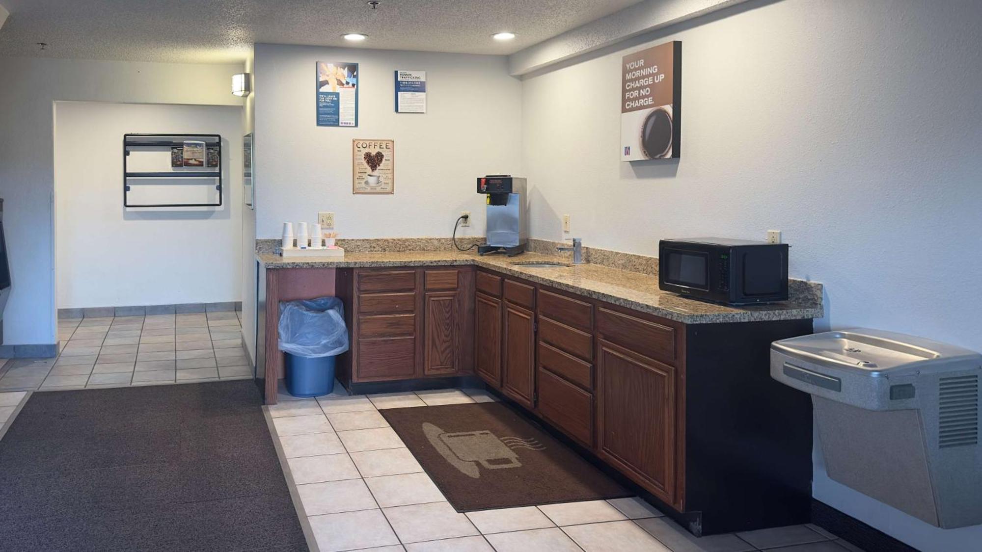 Motel 6-Waterloo, Ia Екстериор снимка